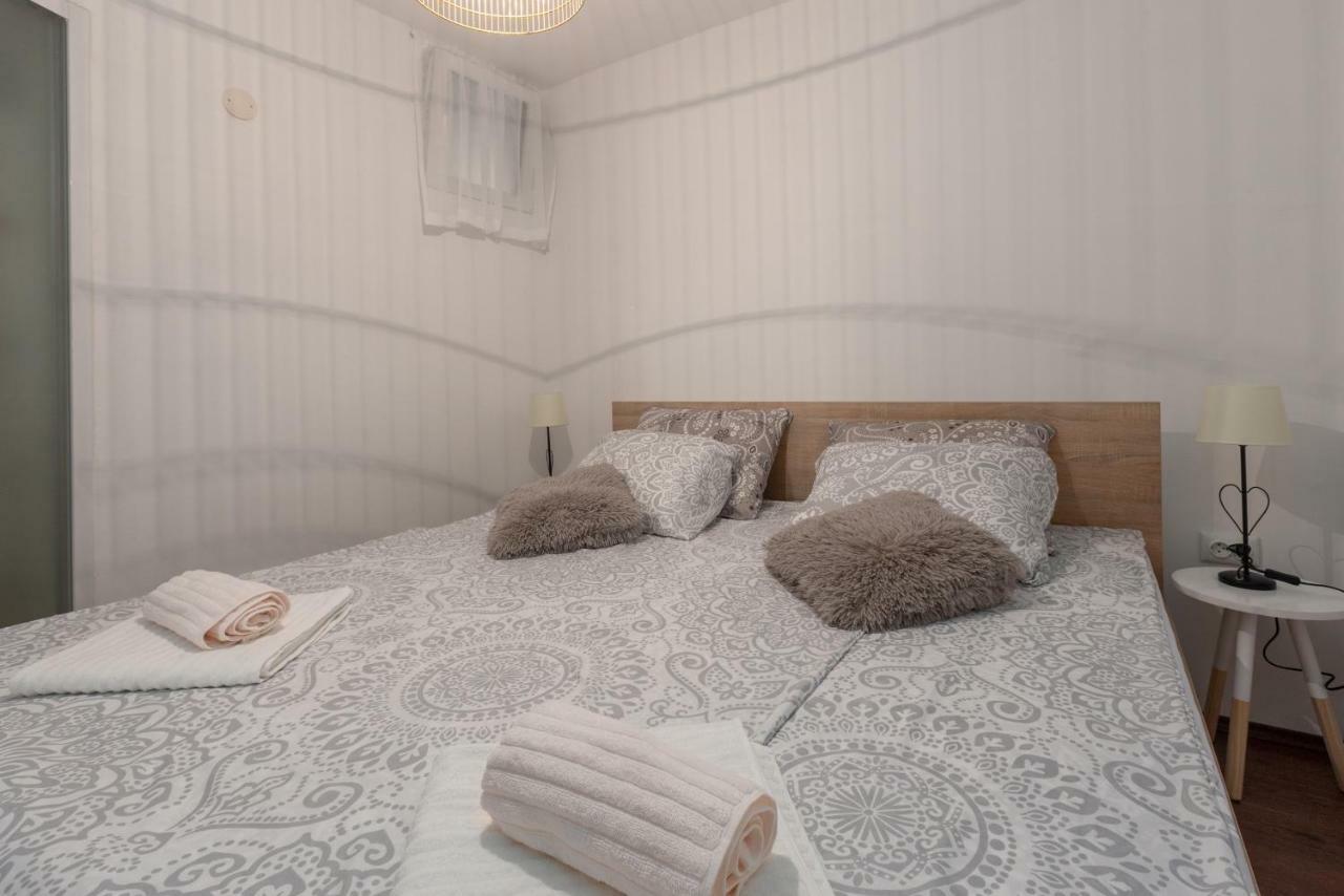 Apartment Henna Pula Ngoại thất bức ảnh